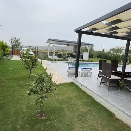 Akasya With Private Pool Villa *